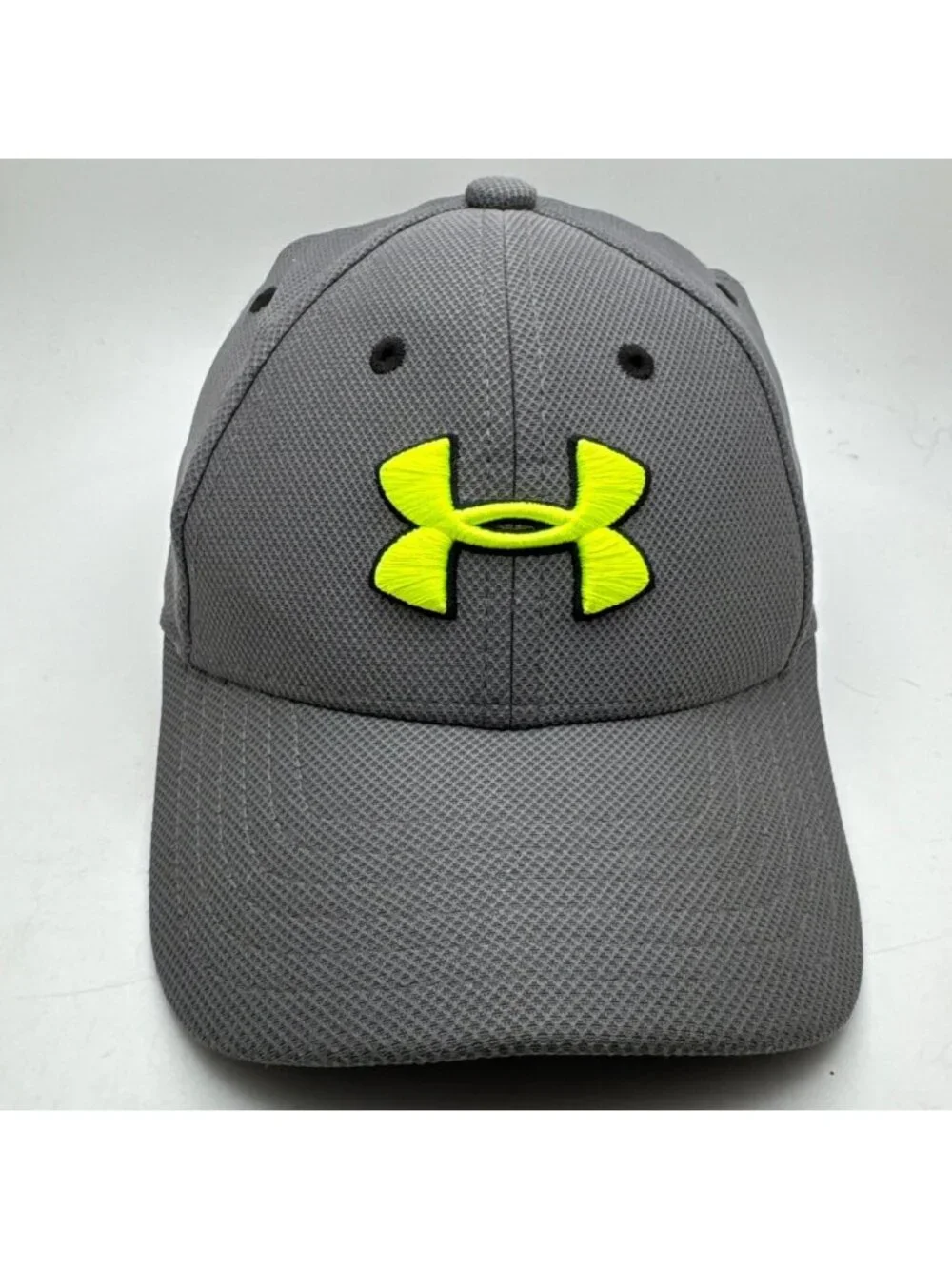 Under Armour Baseball Hat Cap Boys Youth S/P 1-3 Gray Neon Yellow Logo Flexfit